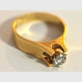 Paladium & Diamond Ring | Period: 1960s | Make: Handmade | Material: 18ct Paladium & diamond