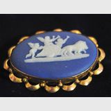 Wedgwood Gold Brooch | Period: 1960 | Make: Wedgwood | Material: 9ct gold & porcelain