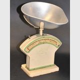 Cookery Scales | Period: 1950s | Make: Salter | Material: Iron and aluminium