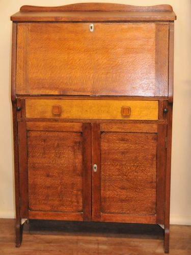 Silky Oak Writing Desk | Period: Art Nouveau | Material: Silky Oak