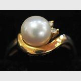 Pearl & Diamond Ring | Period: c1960s | Make: Handmade | Material: 18ct gold, pearl, and diamond