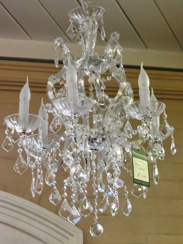 6 Branch Chandelier | Material: Crystal