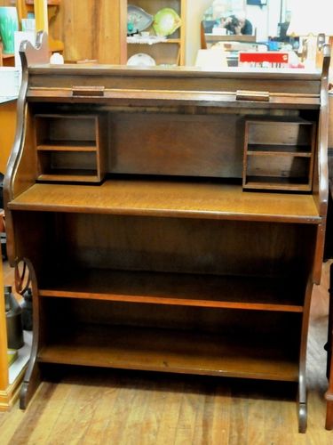 Roll Top Desk | Period: 1925 | Material: Silky Oak