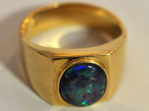 Opal & 18ct Gold Ring | Period: c1990s | Make: Handmade | Material: 18ct gold & opal triplet