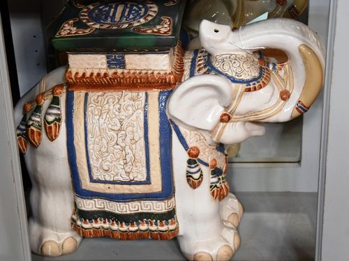 Large Ceramic Elephant | Period: Vintage | Material: Porcelain
