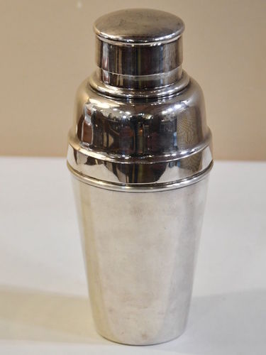Cocktail Shaker | Period: 1930s | Make: Kingsway | Material: Silver plate