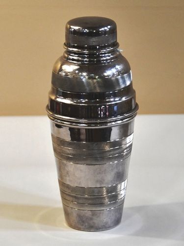 Cocktail Shaker | Period: c1930s | Make: Stokes, Melbourne, Victoria | Material: Silver plate
