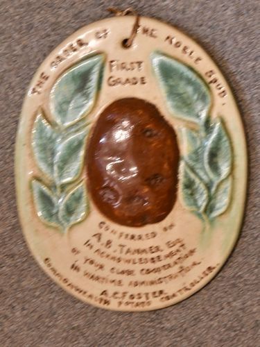 McCredie Plaque | Period: 1944 | Make: Nell McCredie NSW | Material: Pottery