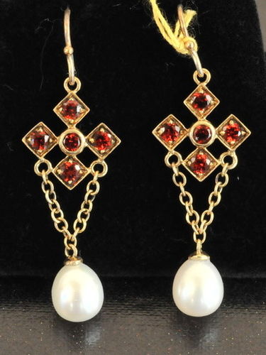 Garnet & Pearl Drop Earrings | Period: New | Material: 9ct. Gold, garnets and freshwater pearls.