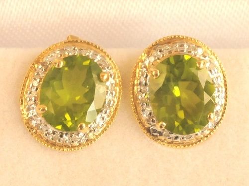 Peridot & Diamond Earrings | Period: New | Material: 14ct. gold, diamond and peridot