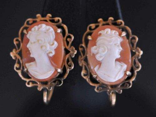 Cameo Earrings | Period: c1950 | Material: 9ct gold & shell cameo