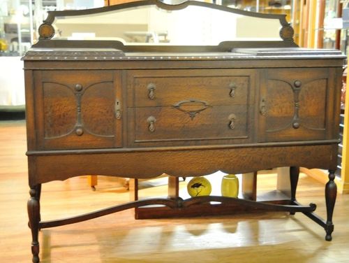 Roberts Sideboard | Period: c1945 | Make: Henry Roberts | Material: Silky Oak