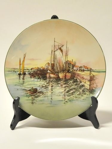 Royal Doulton Charger | Period: c1930 | Make: Royal Doulton | Material: Porcelain