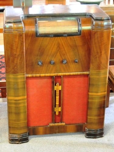 Healing Floor Radio | Period: c1940s | Make: Healing | Material: Timber veneer