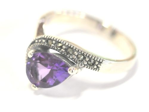 Amethyst Ring | Period: New | Material: Sterling Silver and amethyst